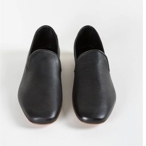 vince maude bray loafer in black
Size 8.5